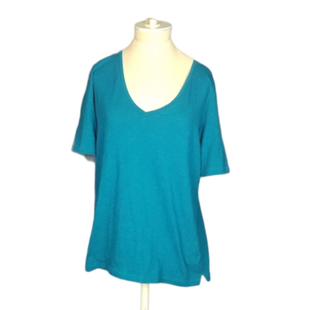 Eileen Fisher Basic Closet Staple Blue 100% organic cotton Vee Neck XXS
